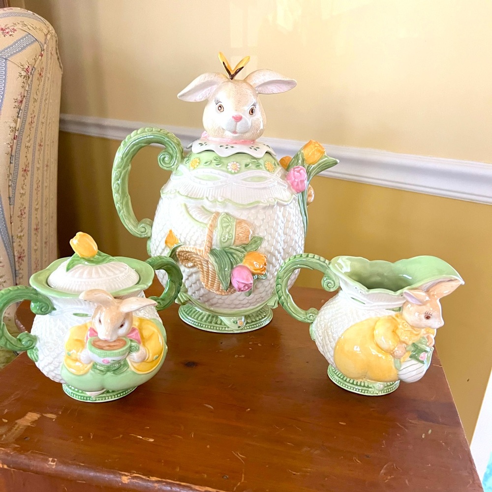 Tea Pot Set bunny
